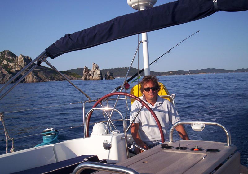 Paolo Masella sulla sua barca